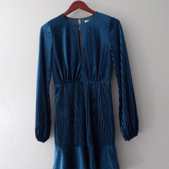 RYSE Dress Womens Small Blue/Teal Striped Ruffle Hem Mini Velvet Cocktail‎ - Picture 7 of 14